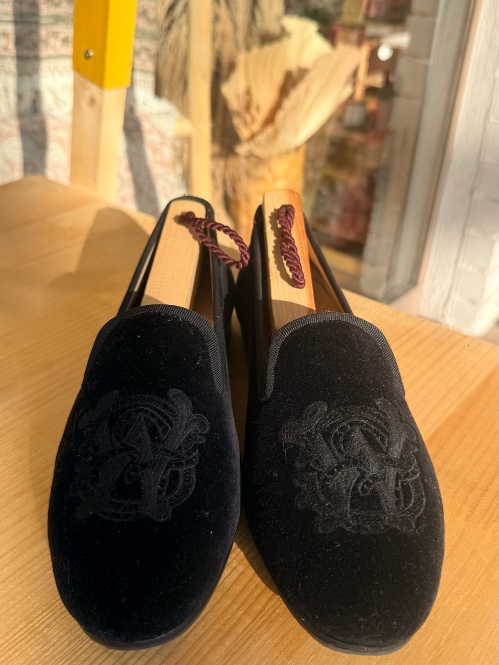 Stubbs & Cotton Women’s Crest Loafers 7.5